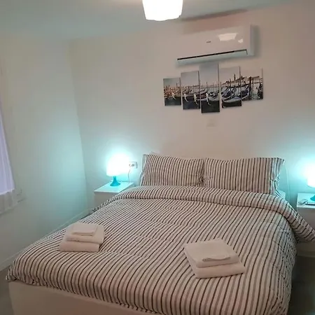 Center 15 Minutes From Venice, Parking Bellini Appartement