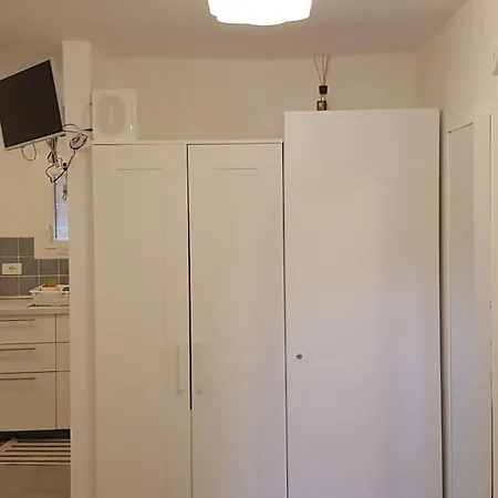 Venezia, 15 Minutes From Venice, Parking,Shuttle Airport, Train Station Bellini Apartmán *