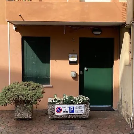 Venezia, 15 Minutes From Venice, Parking,Shuttle Airport, Train Station Bellini *