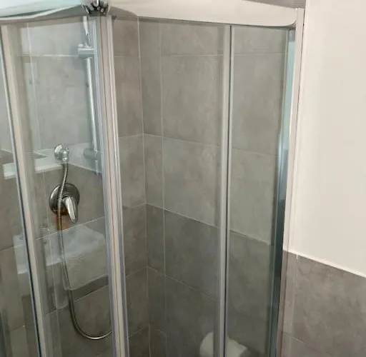 Venezia, 15 Minutes From Venice, Parking,shuttle Airport, Train Station Bellini شقة